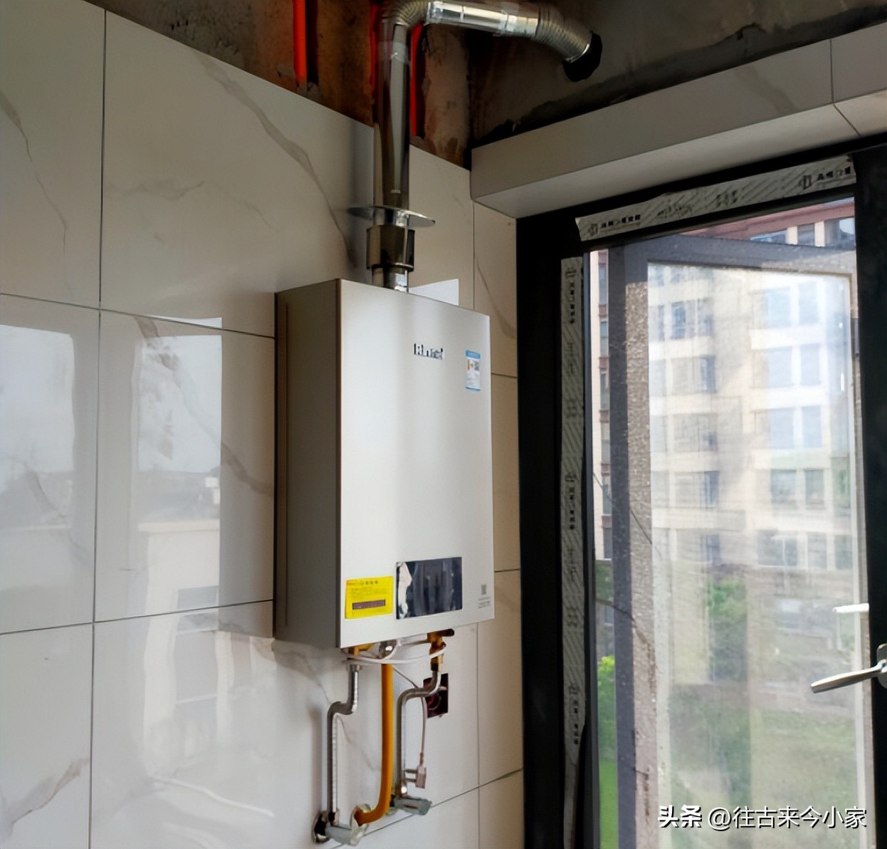 燃气热水器林内跟威能对比评测,燃气热水器林内和美的哪个好