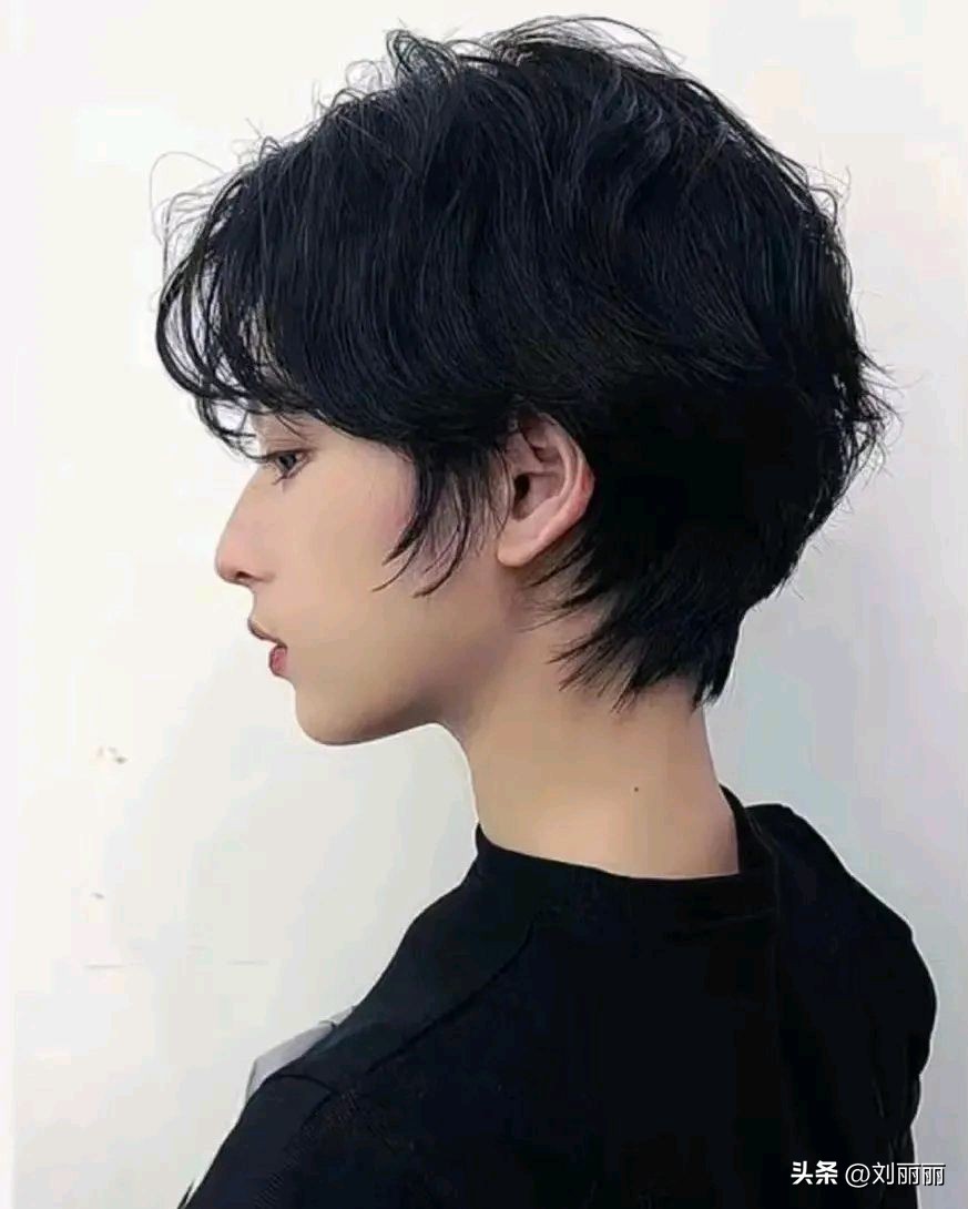 简单又霸气的中长发型,最简单最漂亮最优雅的发型