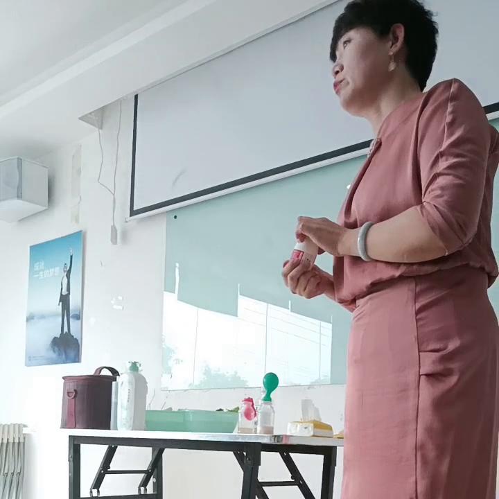 钙片对比多维,钙片作用对比