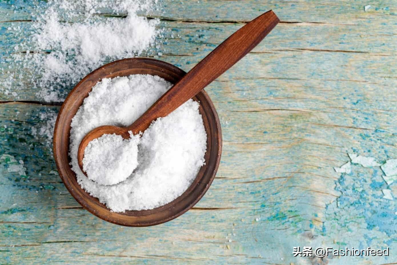 恢复衣服褪色的妙招,衣服被阳光晒褪色怎么恢复原色