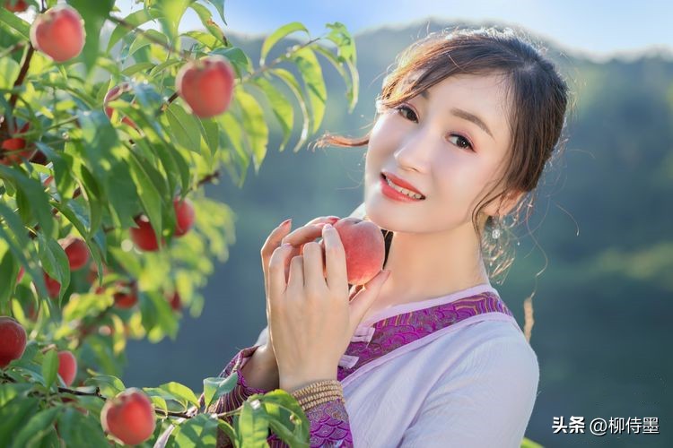 女生拍照脸大怎么解决,摄影拍照大小脸明显怎么办