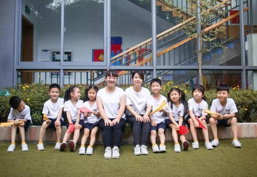 400元拍幼儿园毕业照,请摄像师拍幼儿园毕业照多少钱