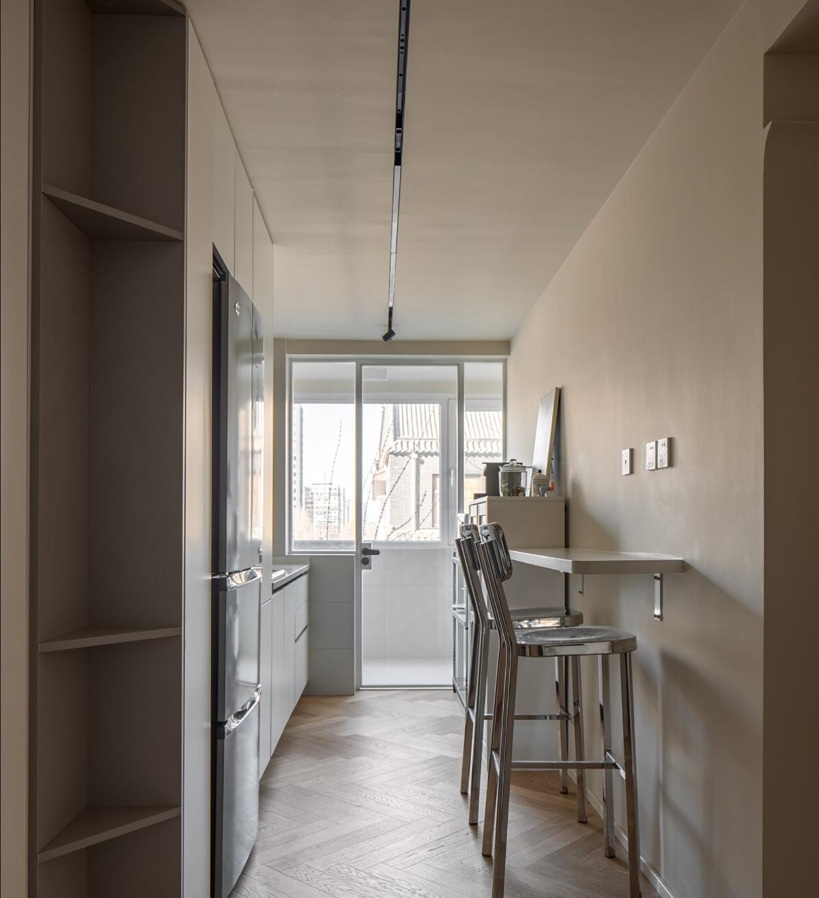 她买下别人不要的“跑道户型”,二次改造后,前屋主都羡慕坏了