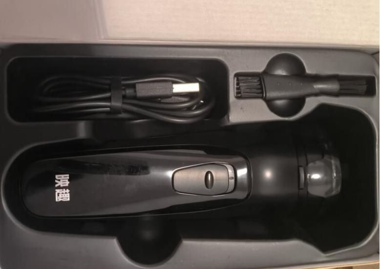 飞利浦100元左右剃须刀哪款好,飞科剃须刀9.3和飞利浦1213哪个好