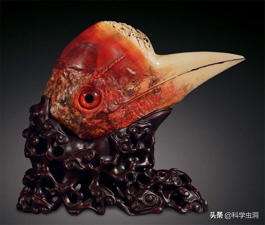 天津女子购买吊坠最终判决,天津女子购买项链吊坠获刑10年