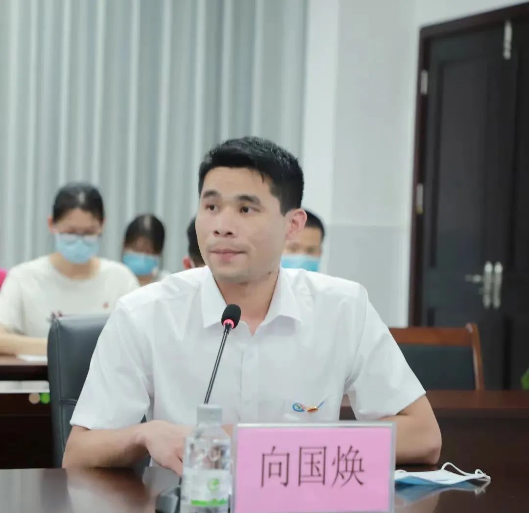 物院青年：牢记*党**的教诲，立志民族复兴，奋力奔跑，跑出最好成绩