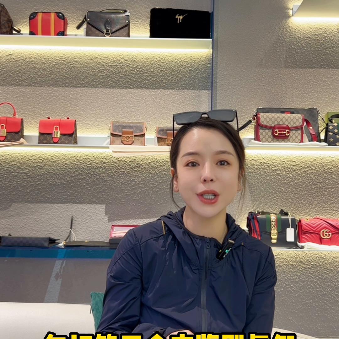 奢侈品包包怎么辨别真伪,鉴定奢侈品包包真假的方法视频