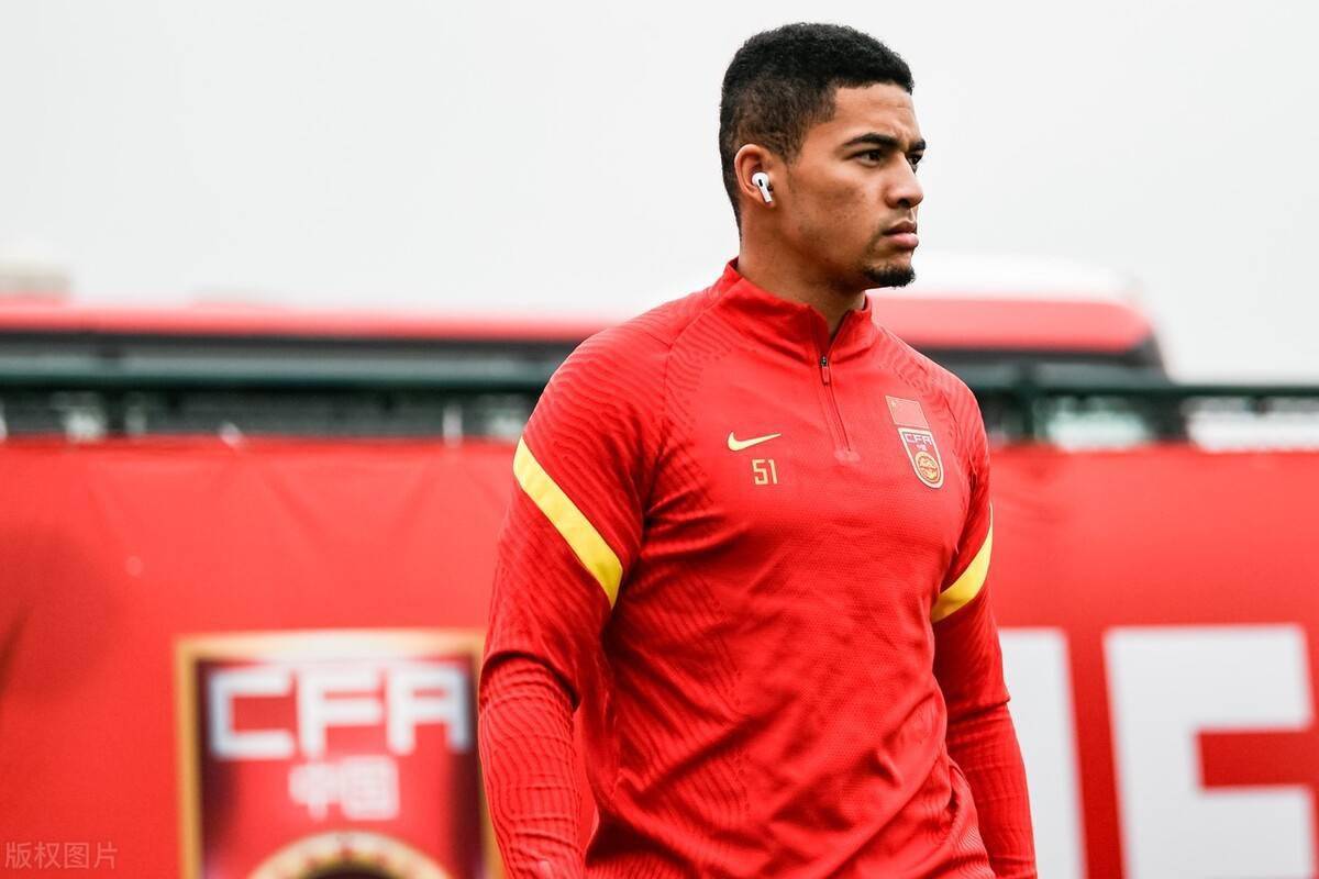 cctv5直播国足2次掀翻黑马,cctv5现场直播国足比赛赛程表