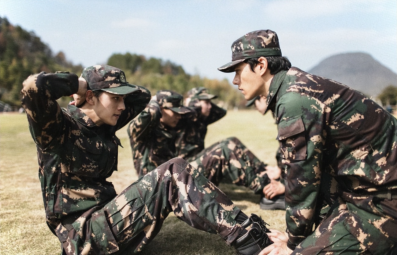 军校直招博士军官待遇,直招军官和军校毕业生待遇一样吗