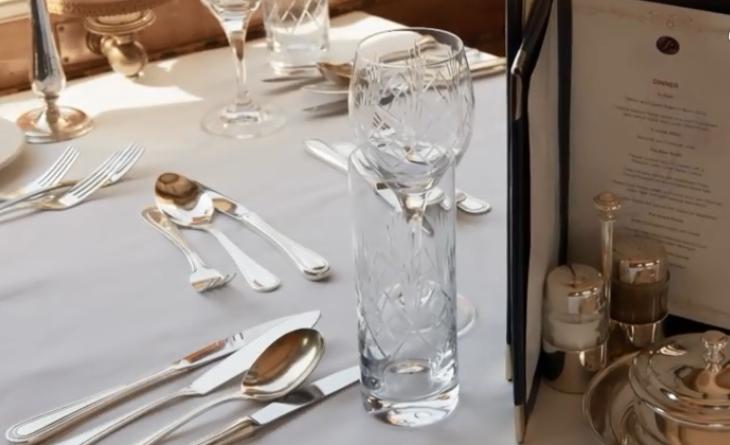 最奢华的“蓝色”列车：乘坐的人非富即贵，40个小时花费3万多