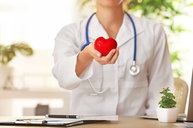 悲伤到心绞痛,悲伤到心疼是怎么回事