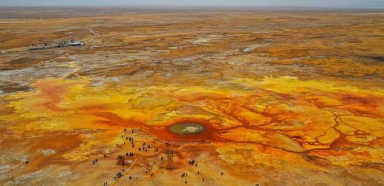 探索发现柴达木湖未解之谜,柴达木盆地的恶魔之眼的形成原因