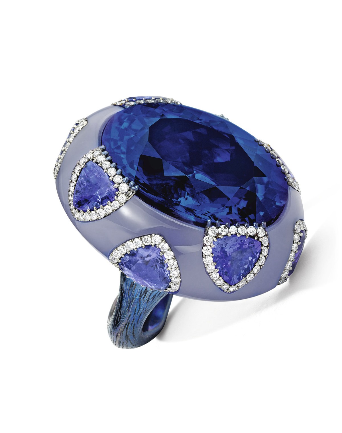 坦桑石描述,坦桑石的形成