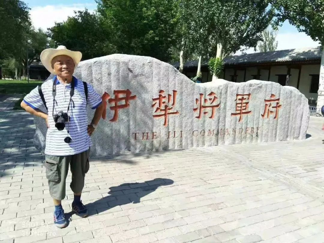 品读|张寿岭：关于春华秋实「八千湘女上天山」的修改札