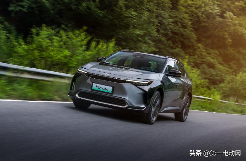 丰田5座2023款落地价,丰田5.99万新车