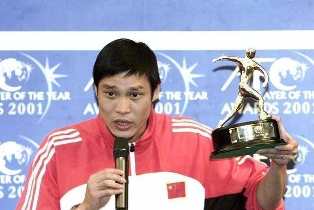 范志毅和第三任老婆有孩子吗,足球名将范志毅大婚