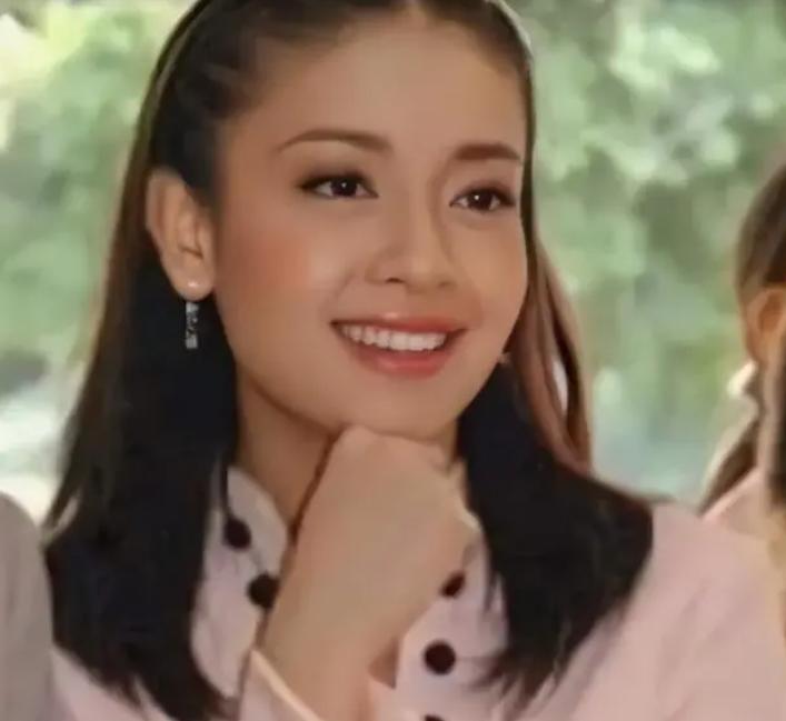 泰国提帮功王子18岁生日情况,泰王14岁提帮功难当大任