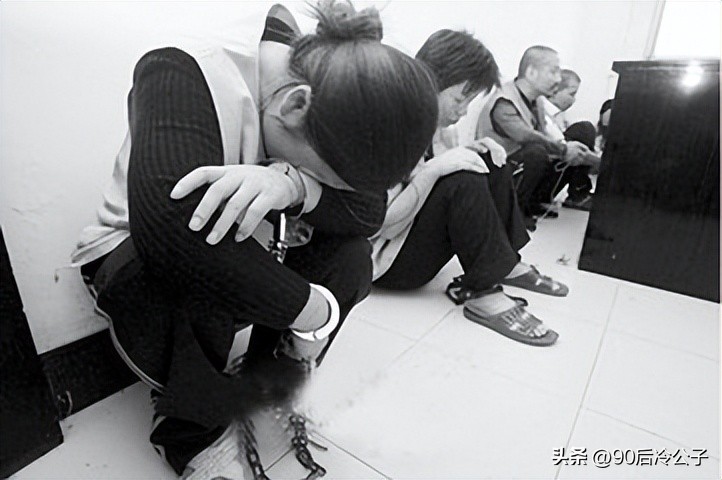 贪污判死刑死缓终身监禁的区别,到底是死刑残忍还是终身监禁残忍