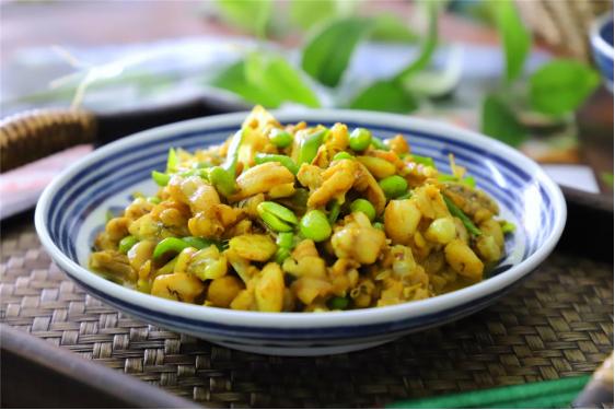 第一次吃牛蛙要注意什么,牛蛙怎样做肉质才紧实