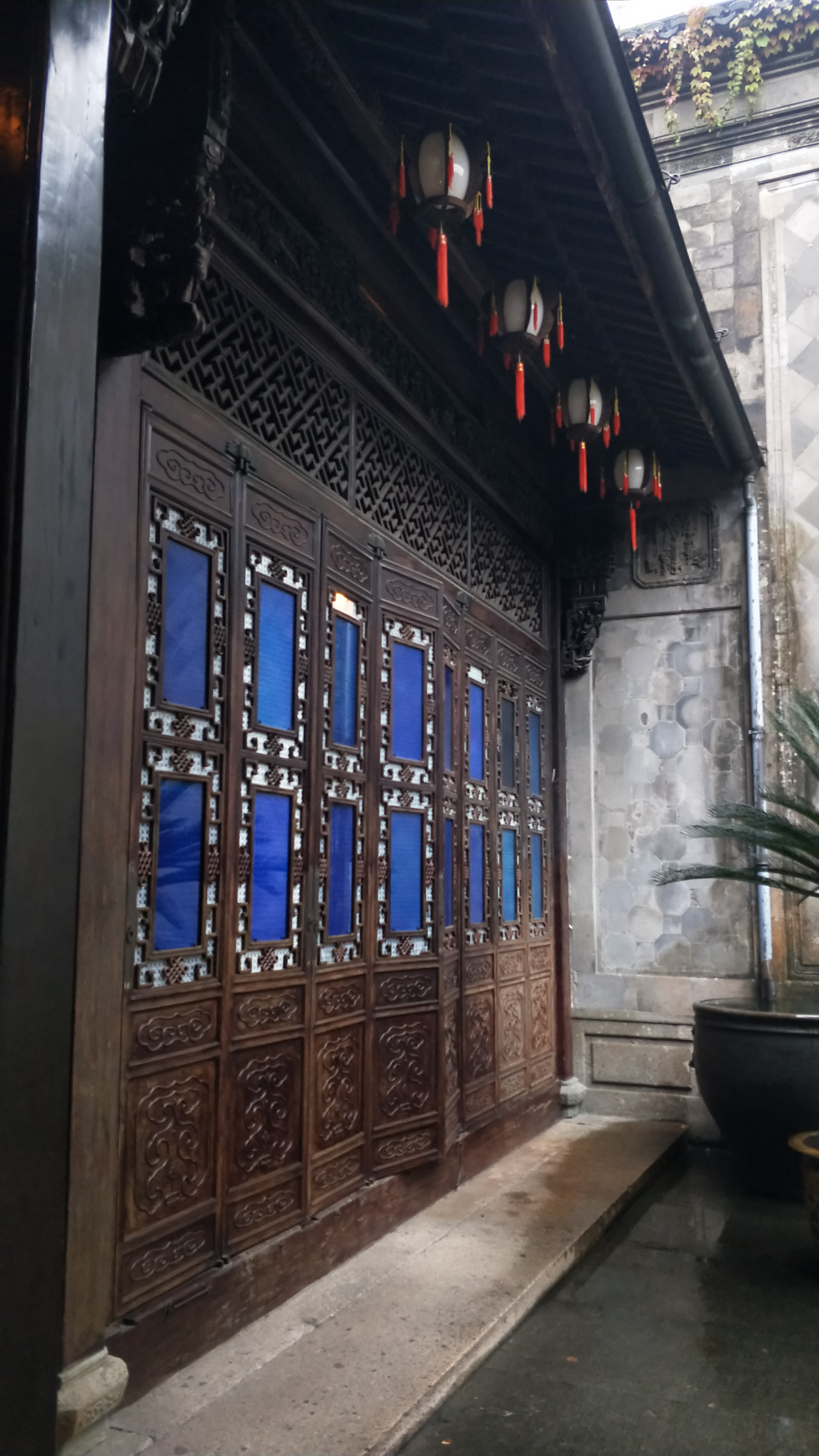 胡雪岩旧居导游,参观胡雪岩故居后的留言