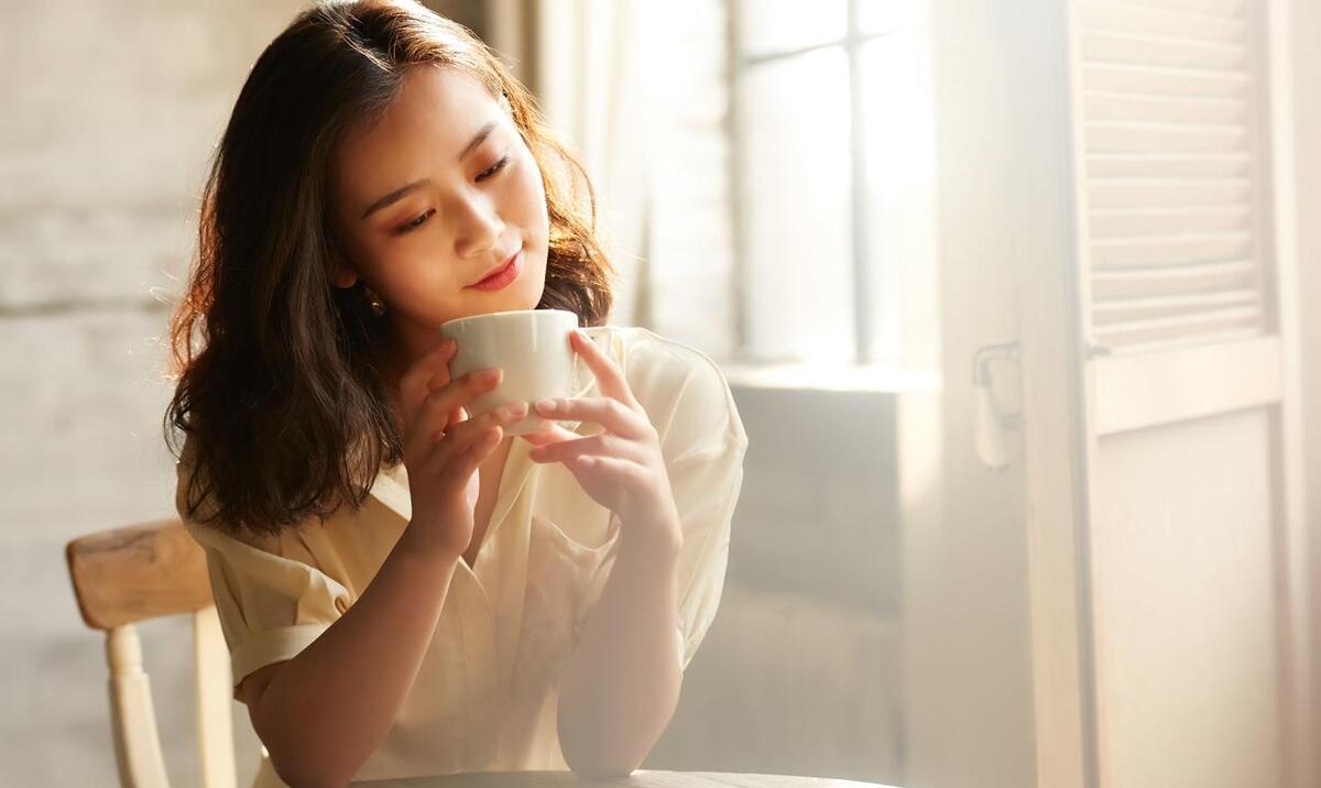 妻子出轨后离婚现在求丈夫复婚,妻子出轨离婚8年后想复婚