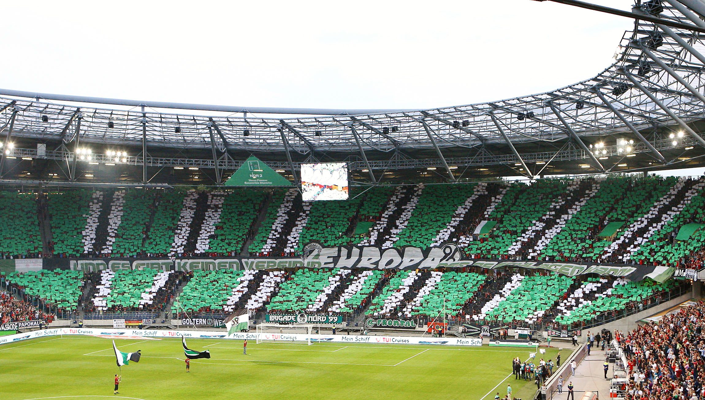 德乙：马格德堡VS汉诺威96，狂换7名主力，汉诺威新帅重在练兵