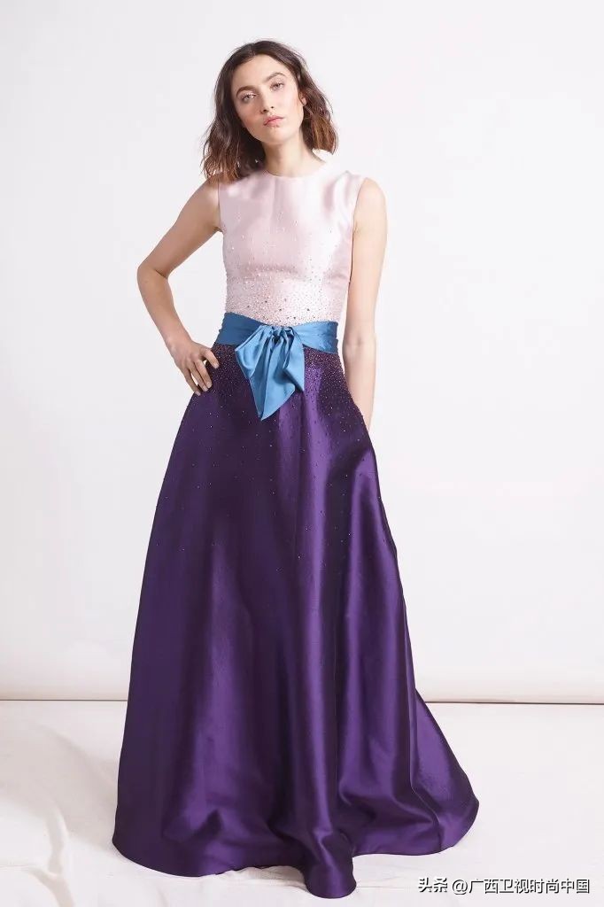 超大纱蝴蝶结怎么搭配,两个小蝴蝶结怎么搭配甜美