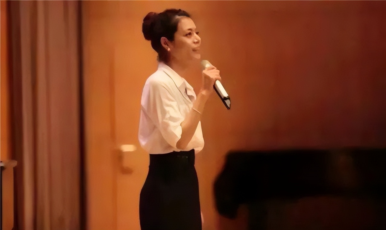 复旦女神教师陈果励志视频,复旦大学女教授陈果感恩视频