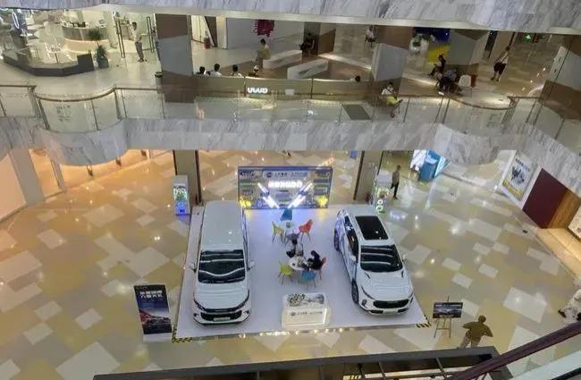 电动车越卷，商场越高兴