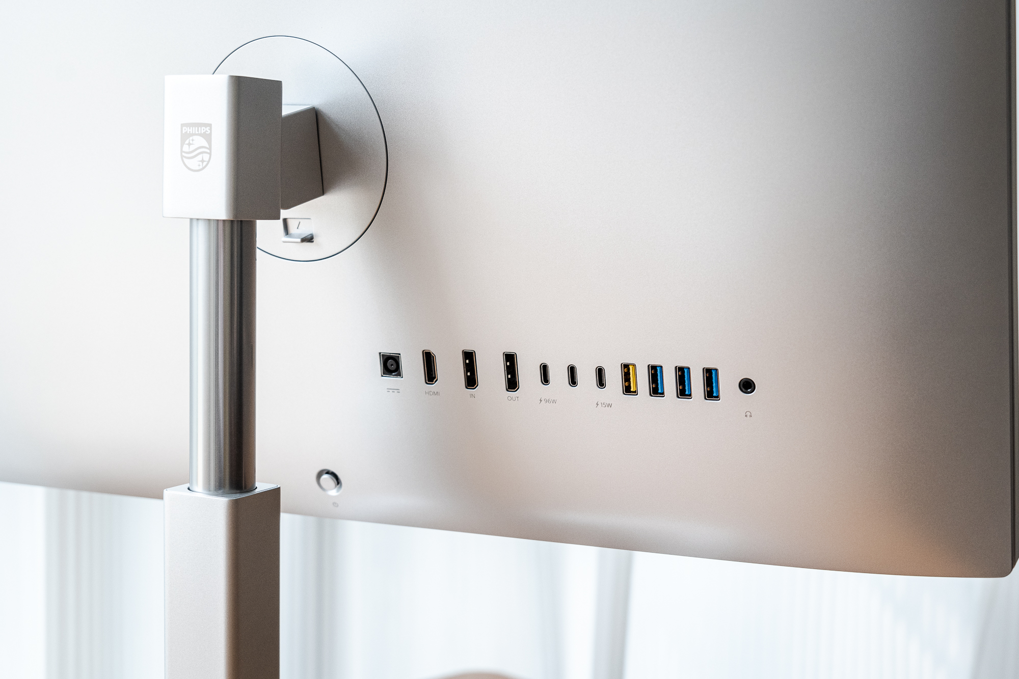 amdradeonrx7600显卡海外降价,amdradeon7600显卡评测