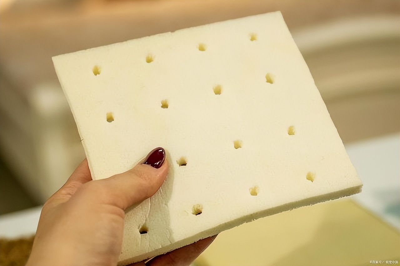 乳胶加弹簧床垫的优缺点,乳胶床垫都有哪些优点和缺点