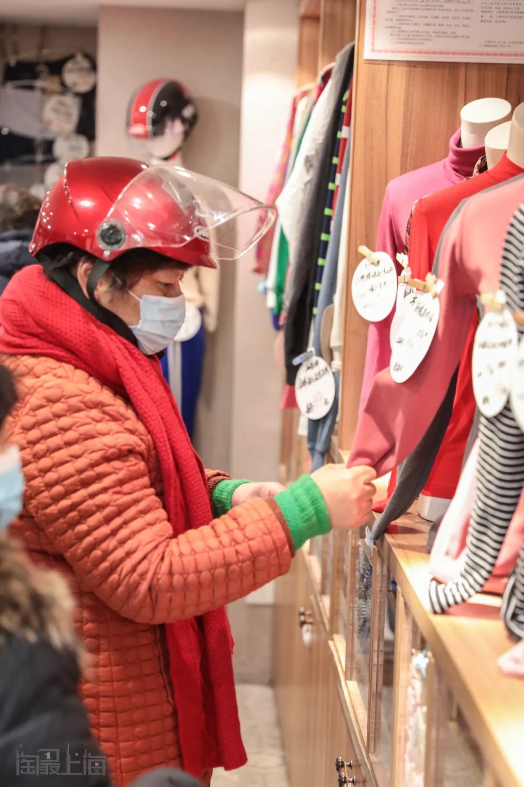 上海市平价衣服在哪儿,上海批发衣服最便宜的地方在哪里