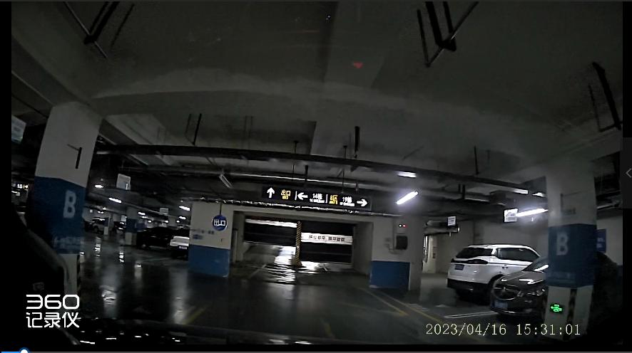 行车记录仪3k超清画质,3k高清360前后双录行车记录仪