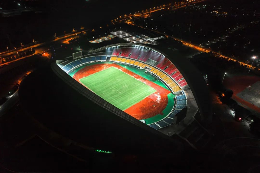 扛旗争先方面存在的差距,扛旗夺杯追赶超越