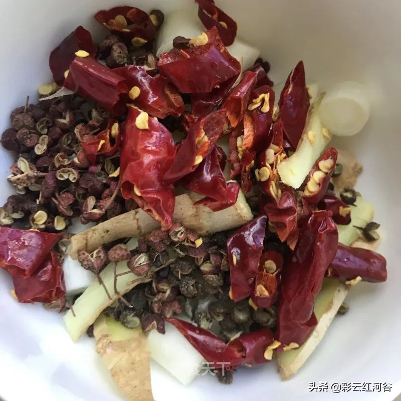 麻辣黑鱼炖豆腐做法,网红黑鱼炖豆腐