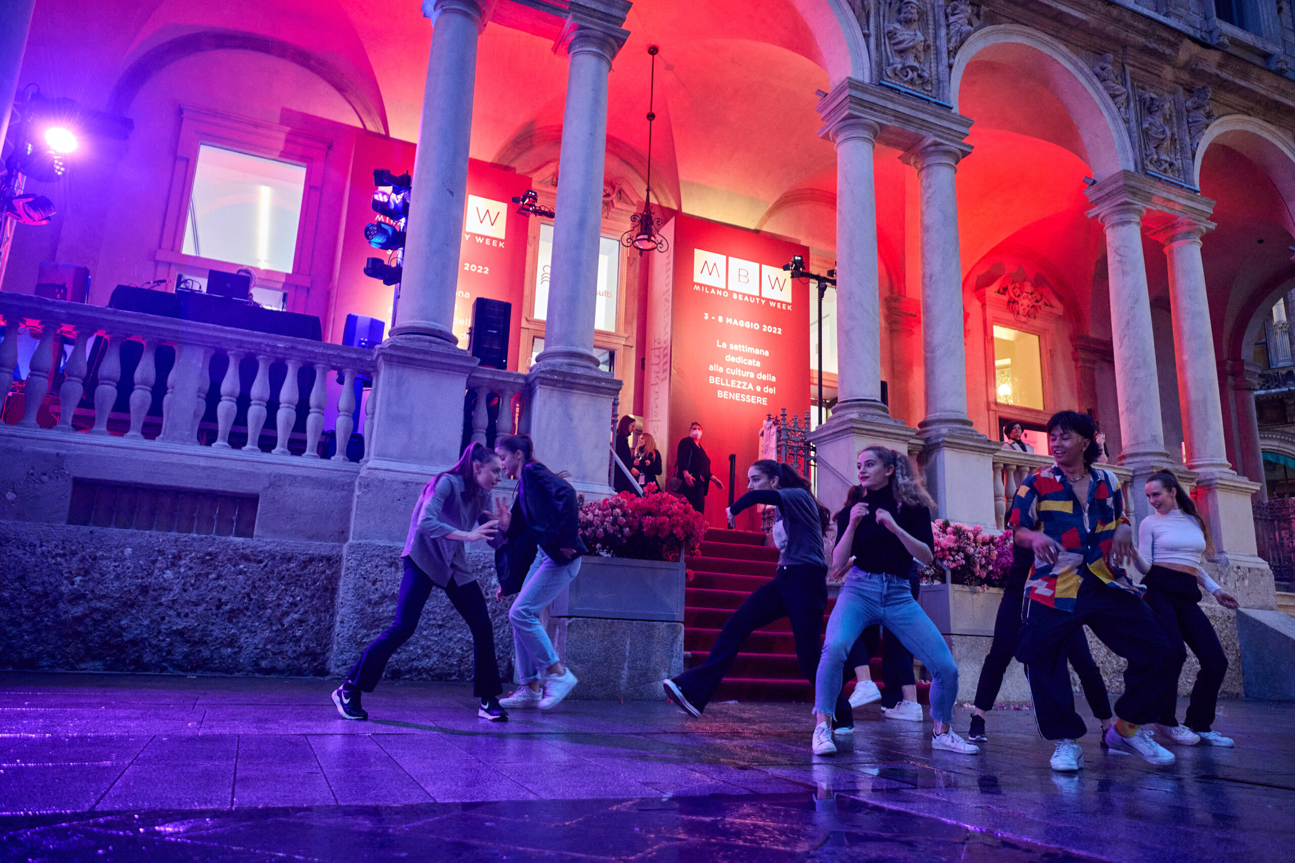 米兰时装周主题活动,米兰时装周全球首秀