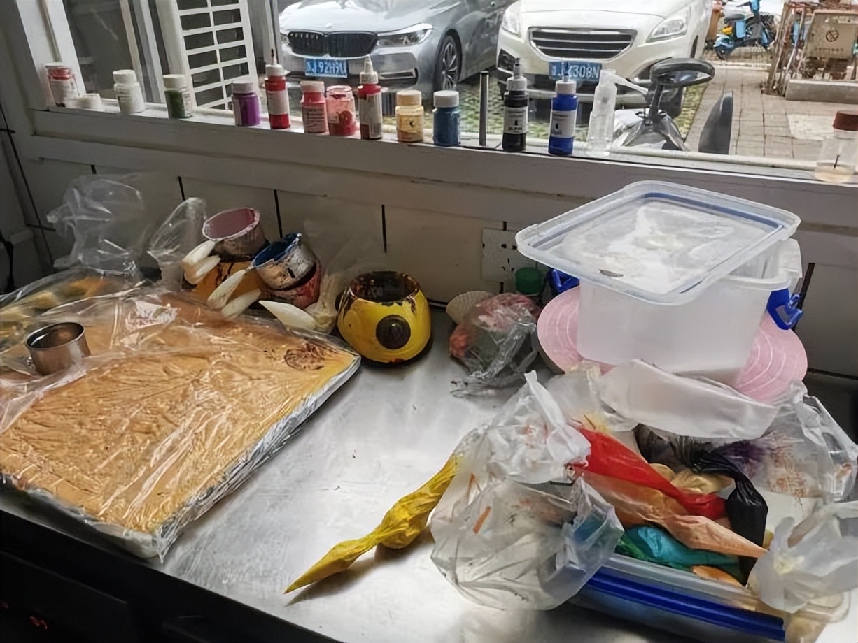 网红蛋糕店黑幕,知名网红蛋糕店被立案调查