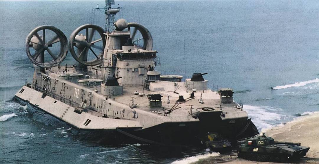 美媒：花3亿美元买4艘欧洲野牛，中国人傻钱多！结果被打脸