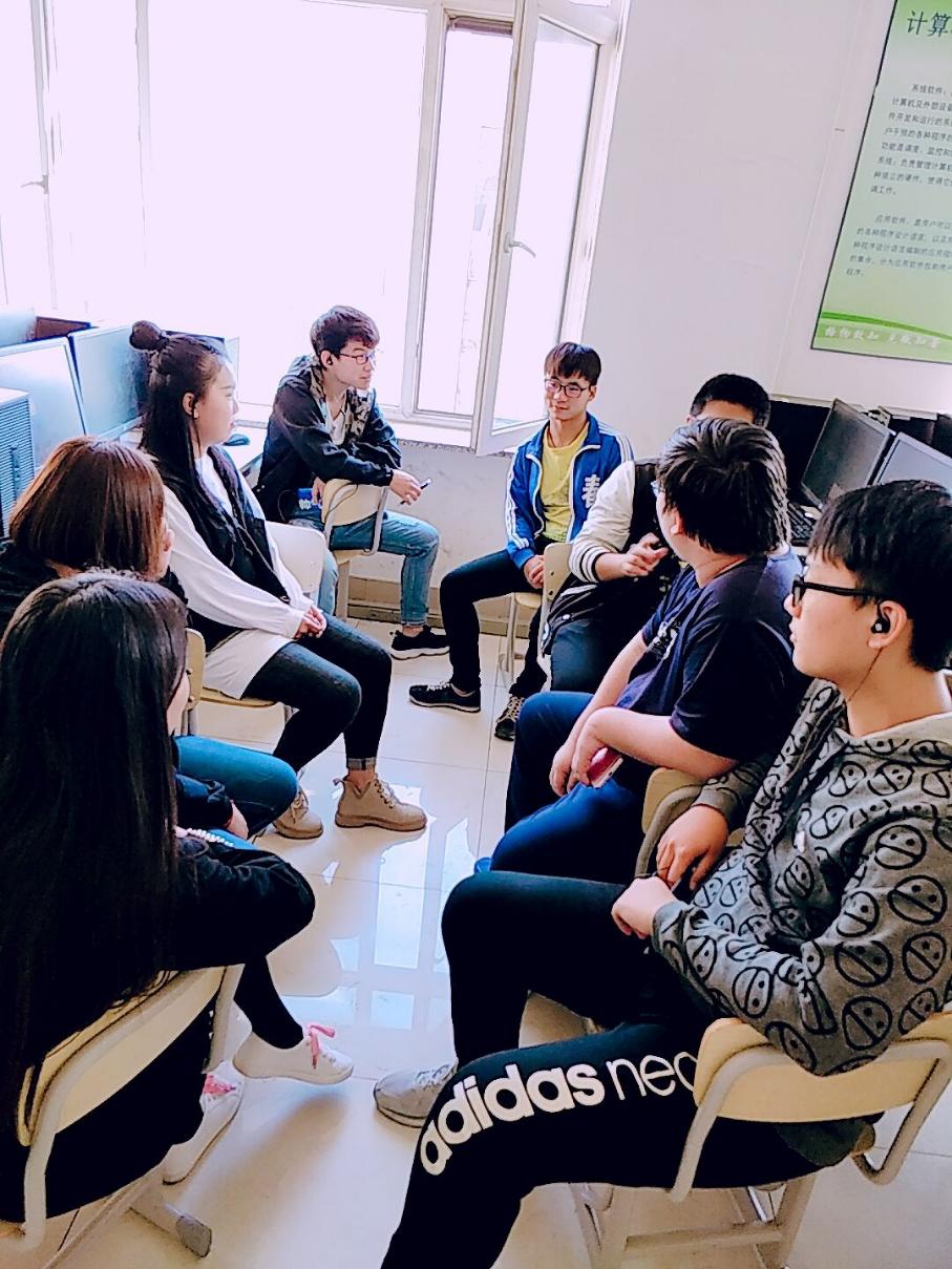 买投影仪买720还是1080,买投影仪实惠还是买电视实惠