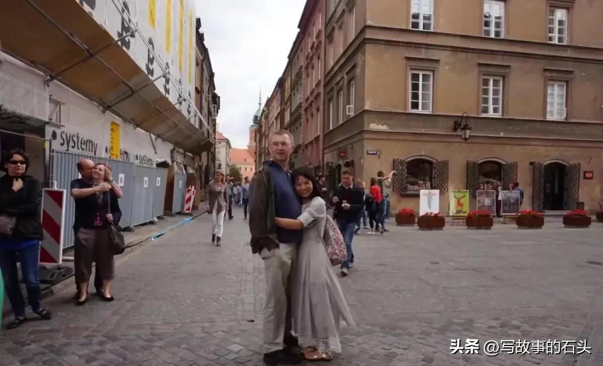 广东23岁女孩嫁老板,广东23岁女子嫁35岁老板