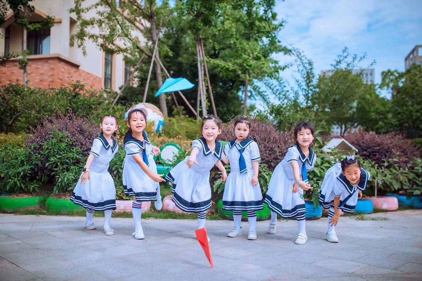 幼儿园500元的毕业照，一本相册，两套衣服，这能算“天价”吗！