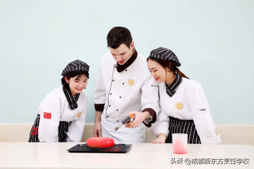 西点学校推荐就业,西点学校推荐欧米奇