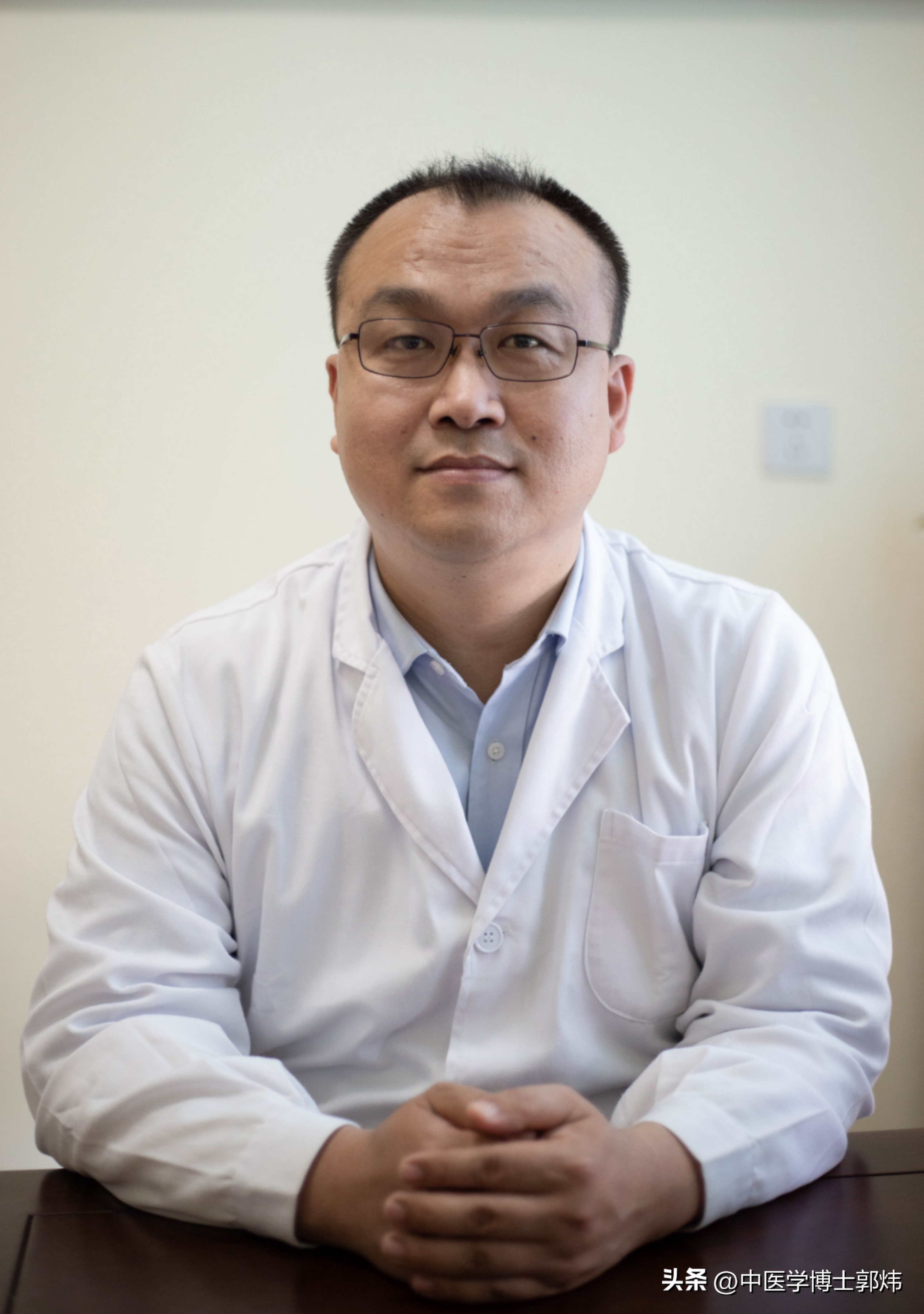 盗汗衣服都被汗水湿透,盗汗湿透衣服会出现什么症状