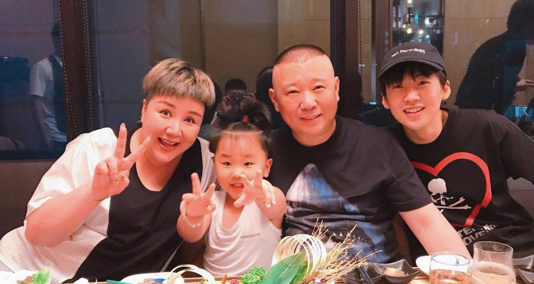 40岁王鸥与35岁何九华疑似同居，她会成为德云社最大牌的嫂子吗？