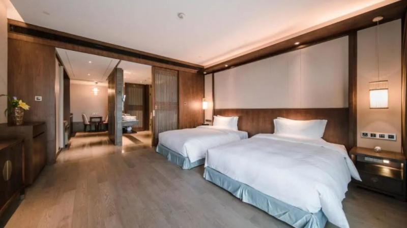 閰掑簵涓婃柊鍝佽鎬庝箞璺熷浜鸿,鍑幈閰掑簵鐞嗗康