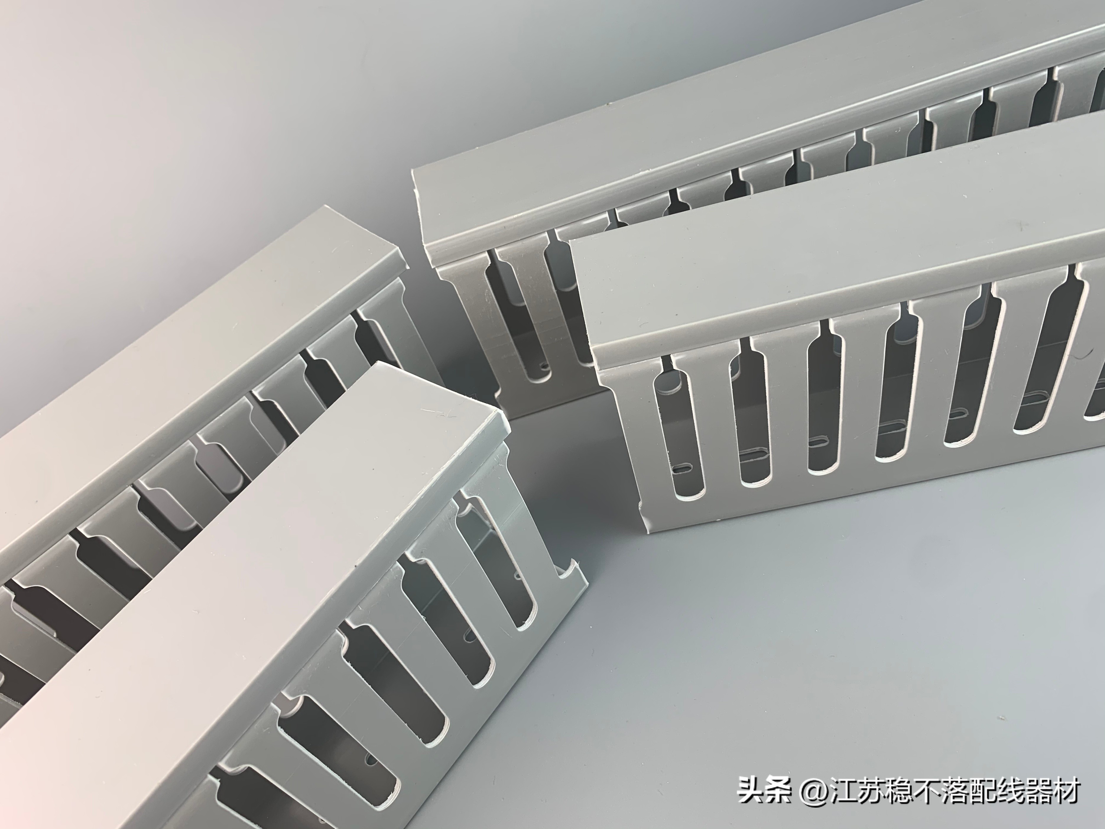 配电箱线槽哪种好用些,配电柜线槽尺寸怎么选