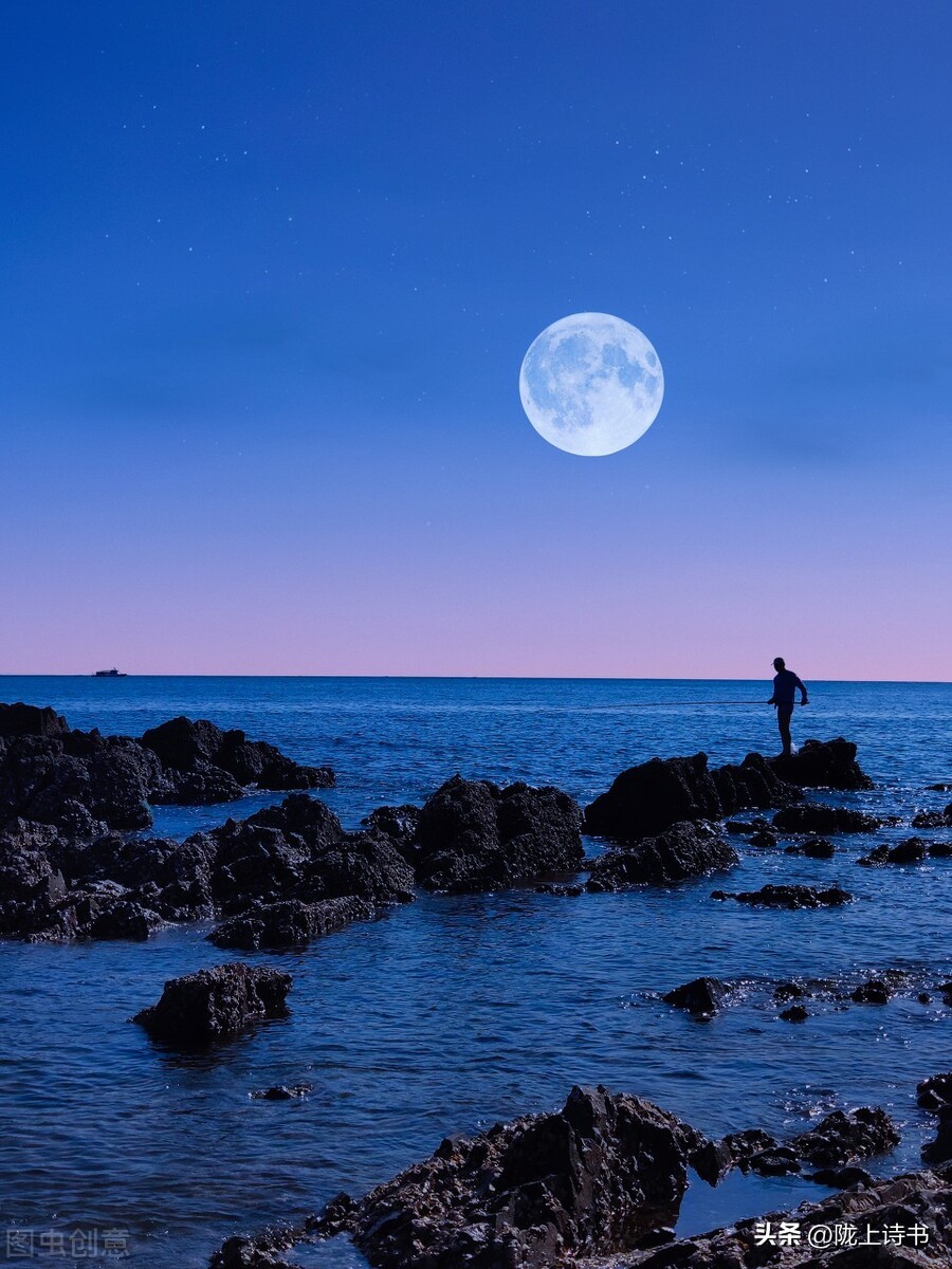 明月诗句经典古诗,一树梨花一溪月不知今夜属何人