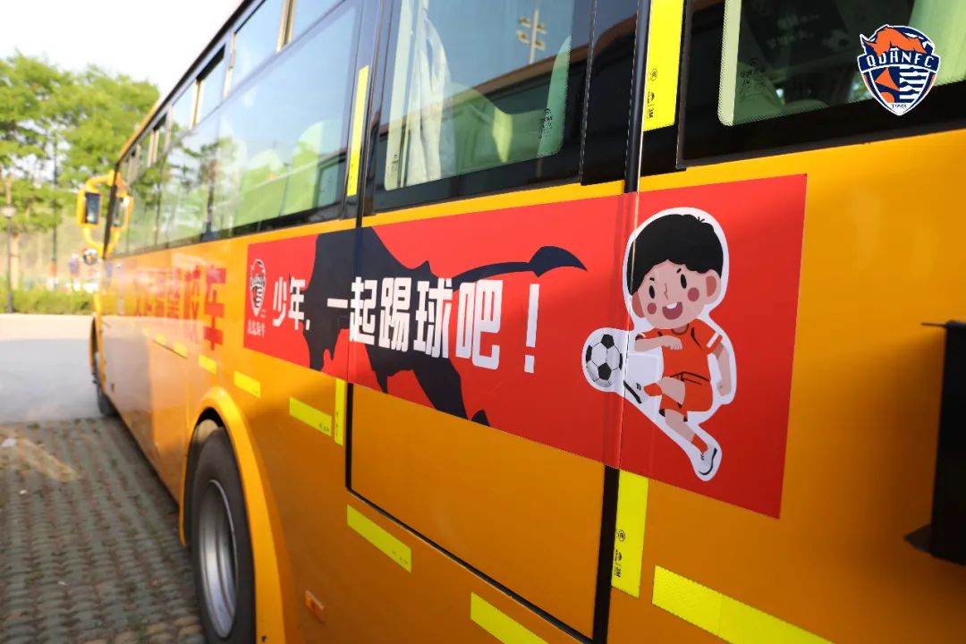 童心共筑强国梦主题活动,温馨校车杯足球比赛