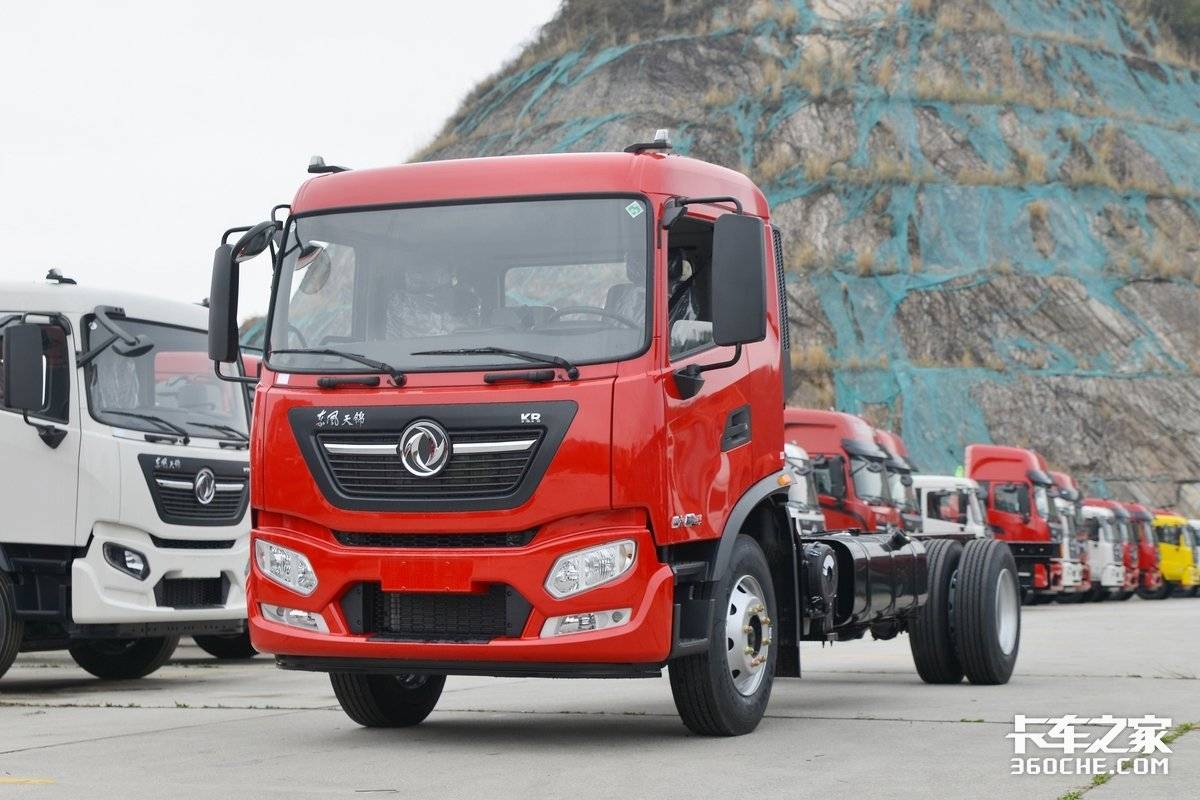 重载版5米8六缸中卡载货车,6.8米载货车公认油耗最低的4款车