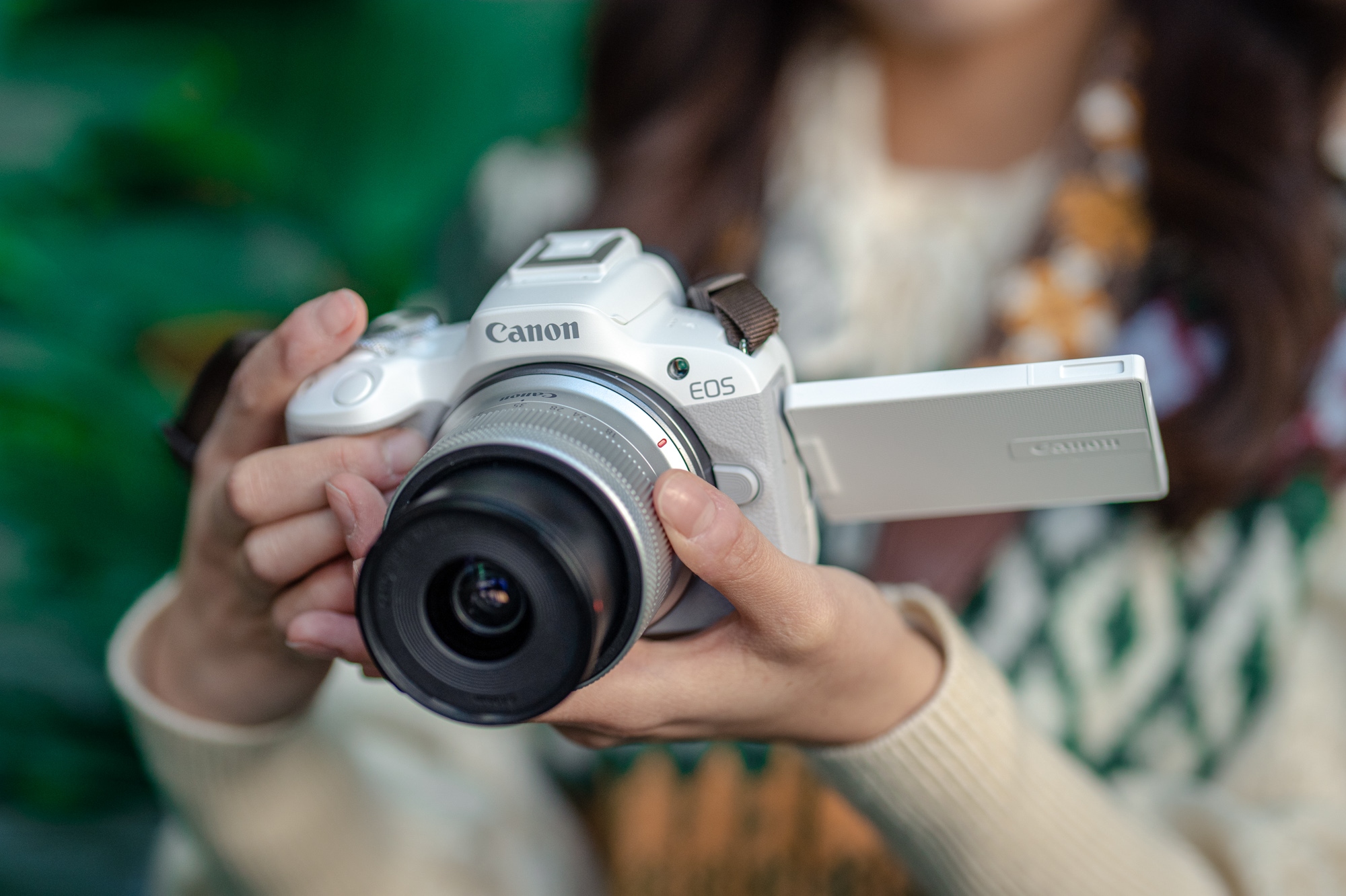 佳能eosr50详细介绍,佳能EosR50优缺点